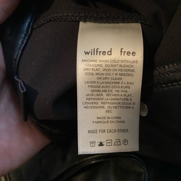 Wilfred Free Aritzia vegan leather cargo pants - Picture 12 of 13